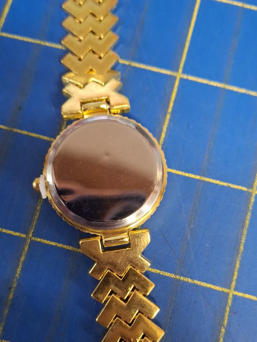 Rhinestone Gold Tone 8